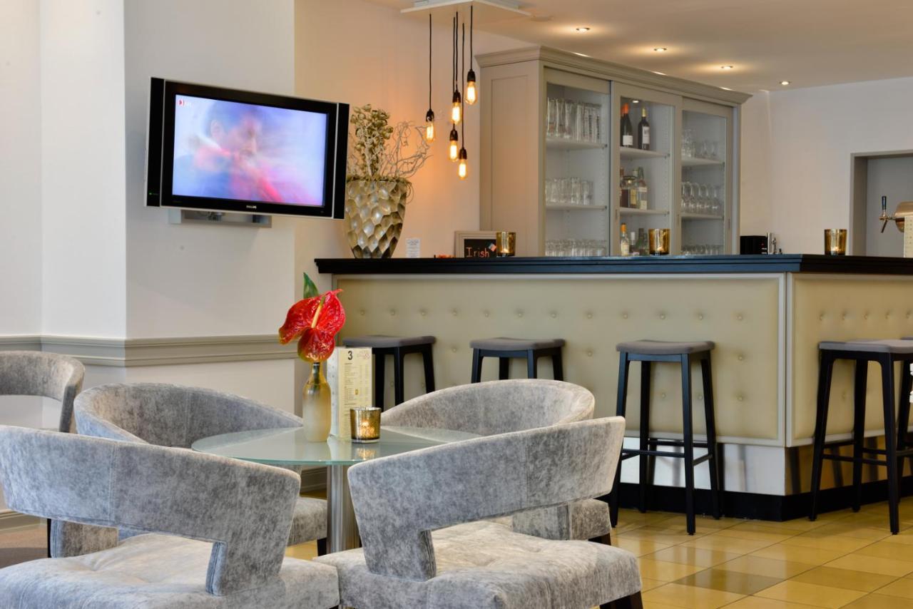 Celler Hof Hotel ภายนอก รูปภาพ