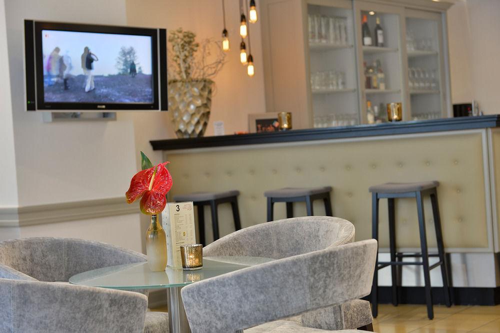 Celler Hof Hotel ภายนอก รูปภาพ