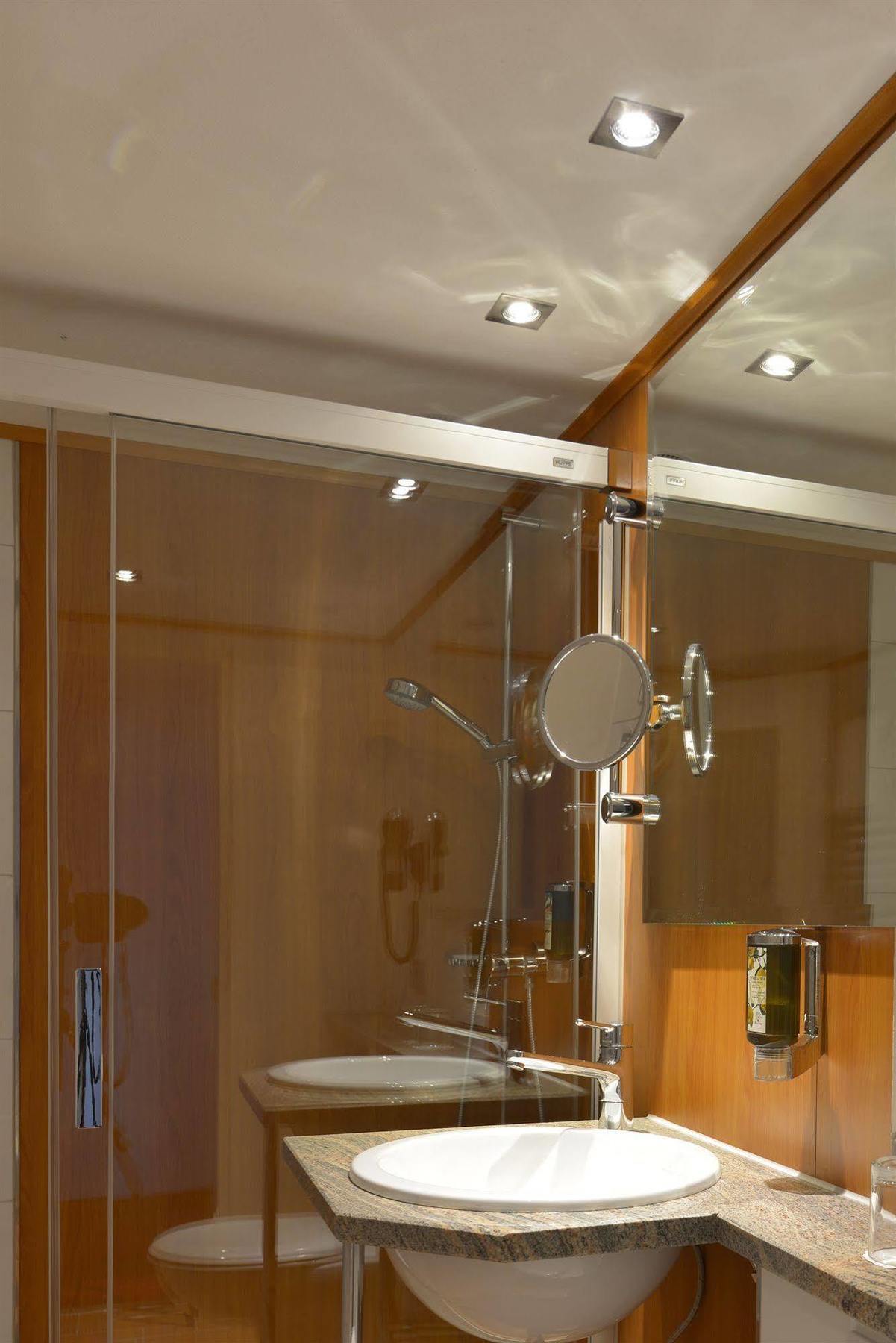 Celler Hof Hotel ภายนอก รูปภาพ